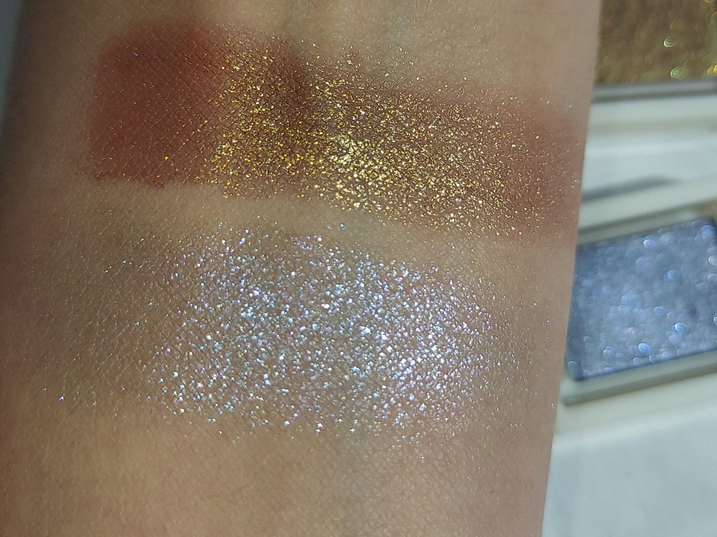 シャドーカスタマイズ (ブリリアントグリッター)/MAJOLICA MAJORCA/グリッターを使ったクチコミ(6枚目)