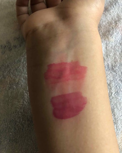 ピキビキ アートポップ エナメル ティント/TONYMOLY/リップティントを使ったクチコミ(3枚目)