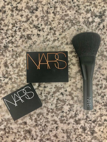 アイコニックグロー ミニチークセット/NARS/メイクアップキットを使ったクチコミ（2枚目）