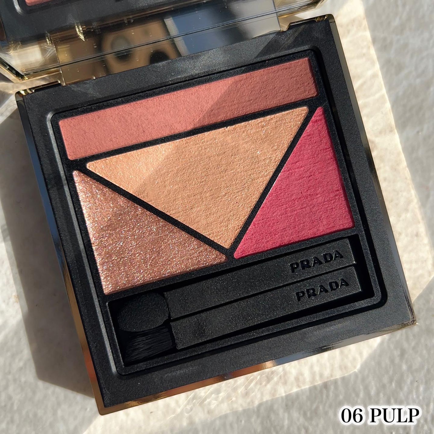 ダイメンションズ マルチエフェクト アイシャドウ/PRADA BEAUTY/アイシャドウパレットを使ったクチコミ(6枚目)