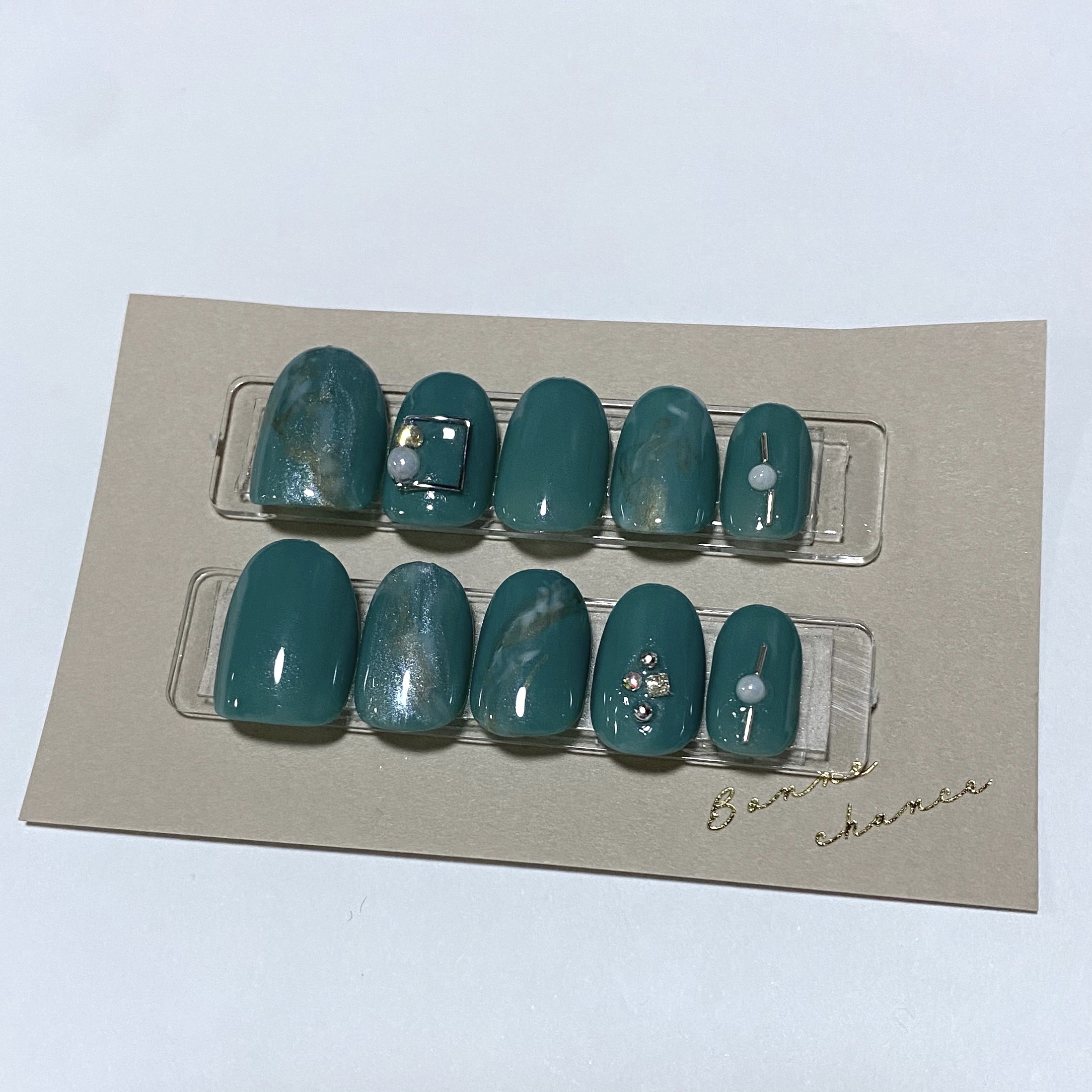 irogel B-32/irogel(イロジェル)/ジェルネイルを使ったクチコミ（1枚目）