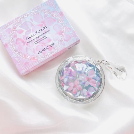 ブルーム ミックスハイライト コンパクト/JILL STUART/パウダーハイライトを使ったクチコミ(1枚目)