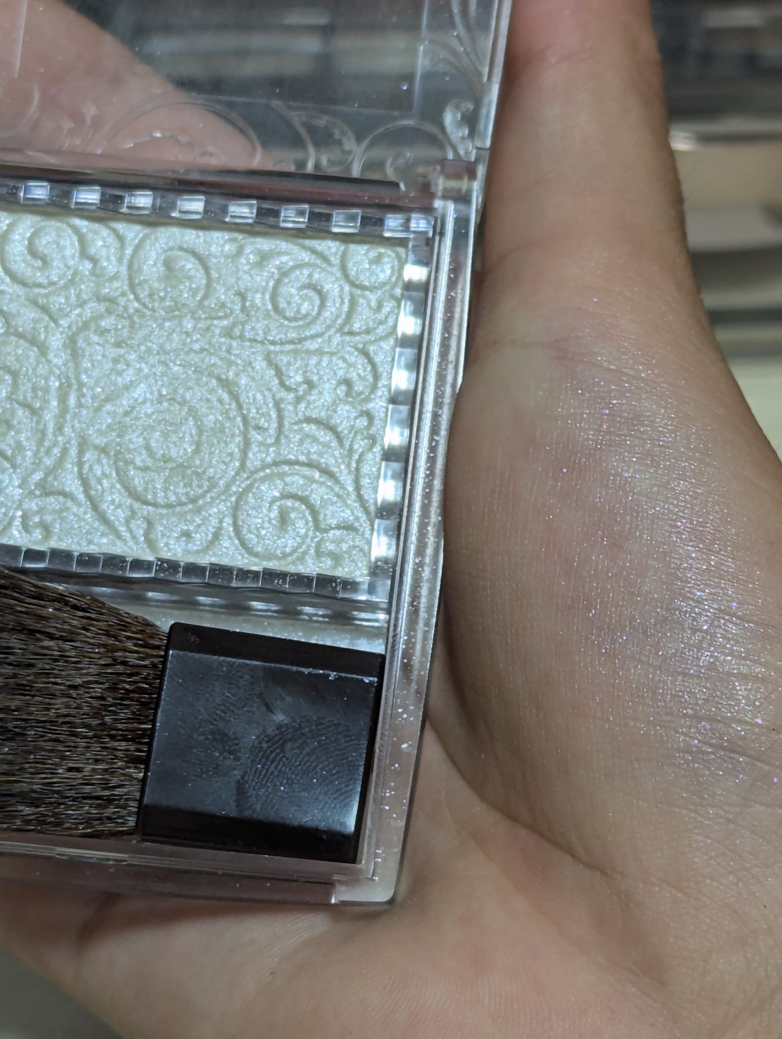 パールグロウハイライト/CEZANNE/パウダーハイライトを使ったクチコミ（2枚目）