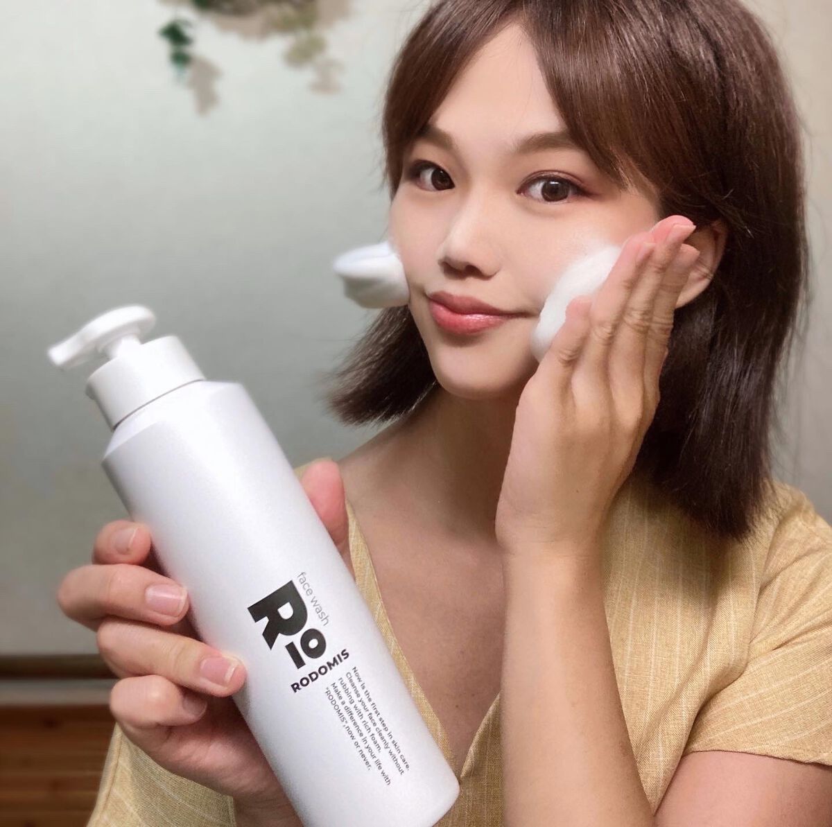 Rie_beauty on LIPS 「新発売の海泥×炭配合の濃密炭酸泡洗顔料RODOMISFACEW..」(5枚目)