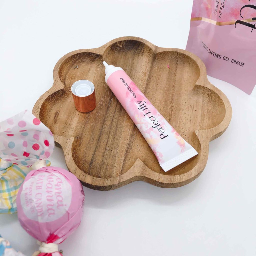 Perfect Lifty  TOTAL LIFTING GEL CREAM/R&/フェイスクリームを使ったクチコミ（2枚目）