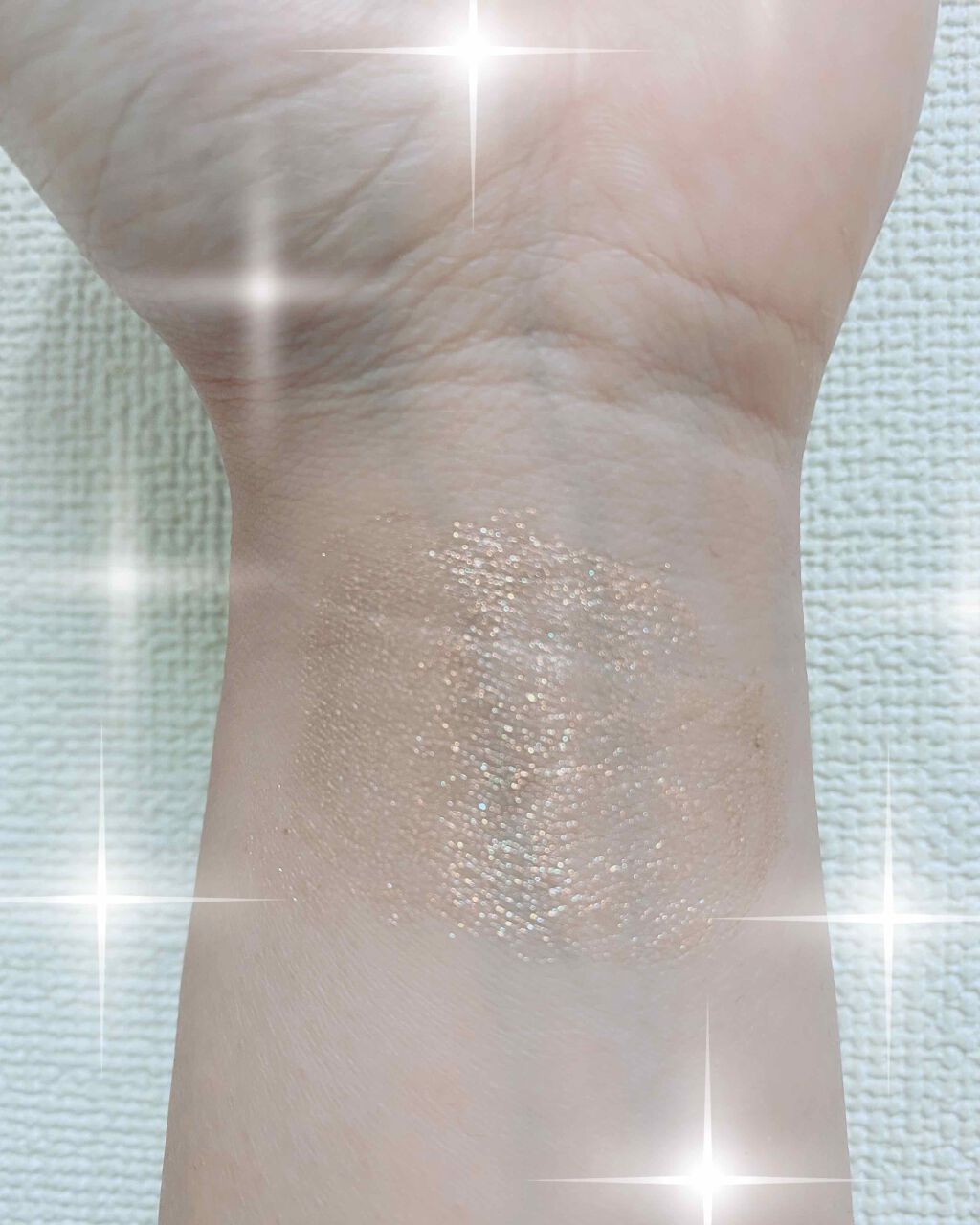 クリスタルホイップス ロングウェアリング シマ—リング アイシャドウ ポップ ザ バブリー！/Too Faced/リキッドアイシャドウを使ったクチコミ（2枚目）