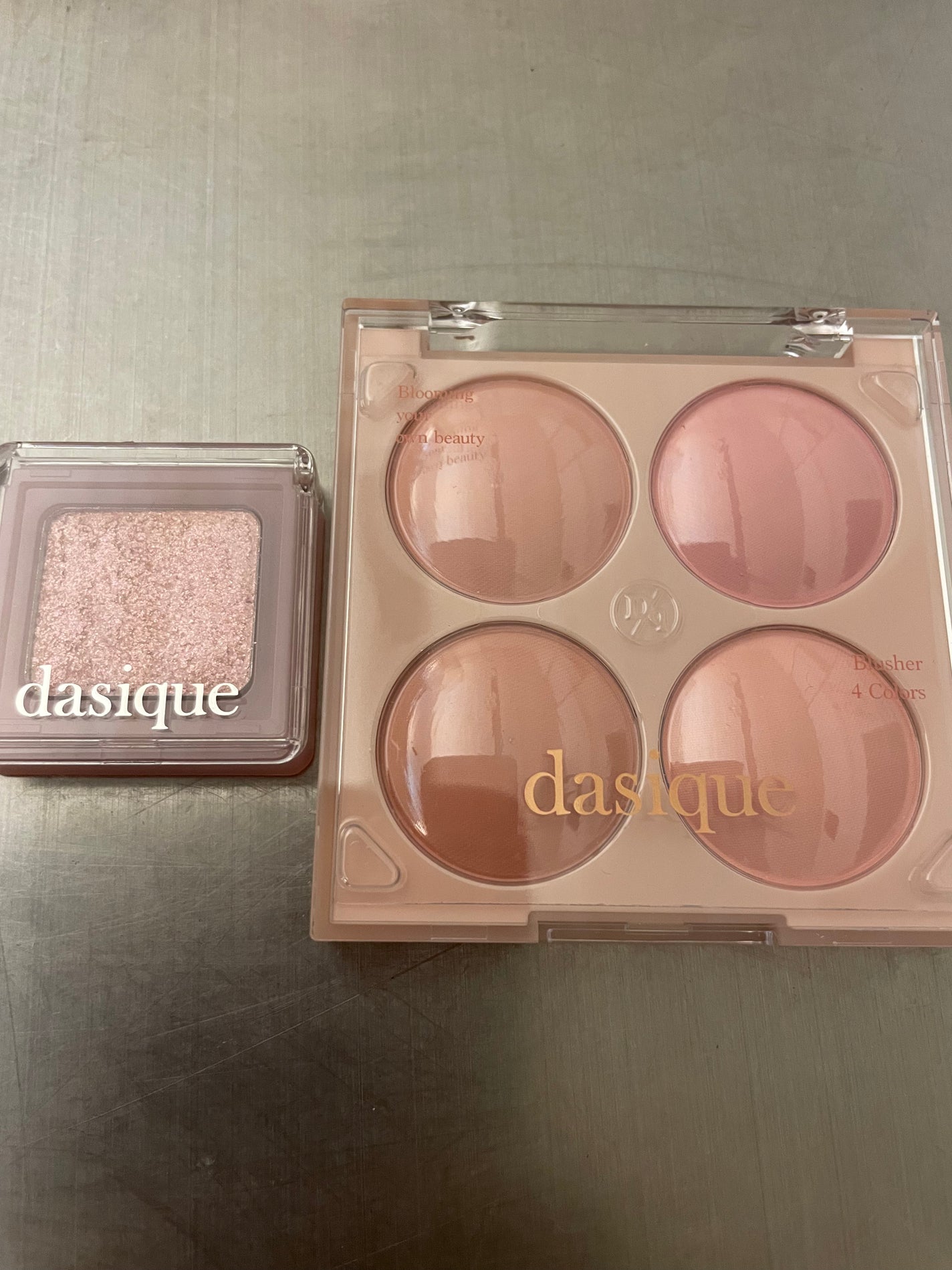 ブレンディングムードチーク/dasique/パウダーチークを使ったクチコミ(4枚目)