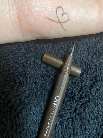 シルキーリキッドアイライナーWP/D-UP/リキッドアイライナーを使ったクチコミ(1枚目)