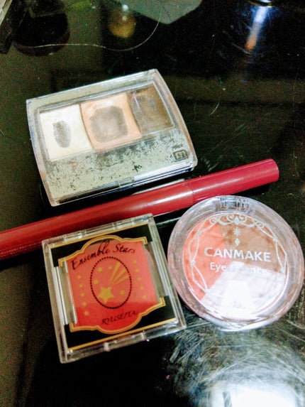 グラデカラーアイシャドウ/media/アイシャドウパレットを使ったクチコミ(1枚目)