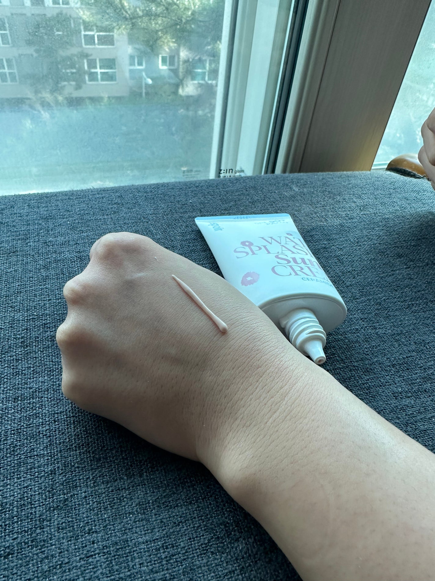 ウォータースプラッシュサンクリーム セラミド/espoir/日焼け止めクリームを使ったクチコミ(2枚目)