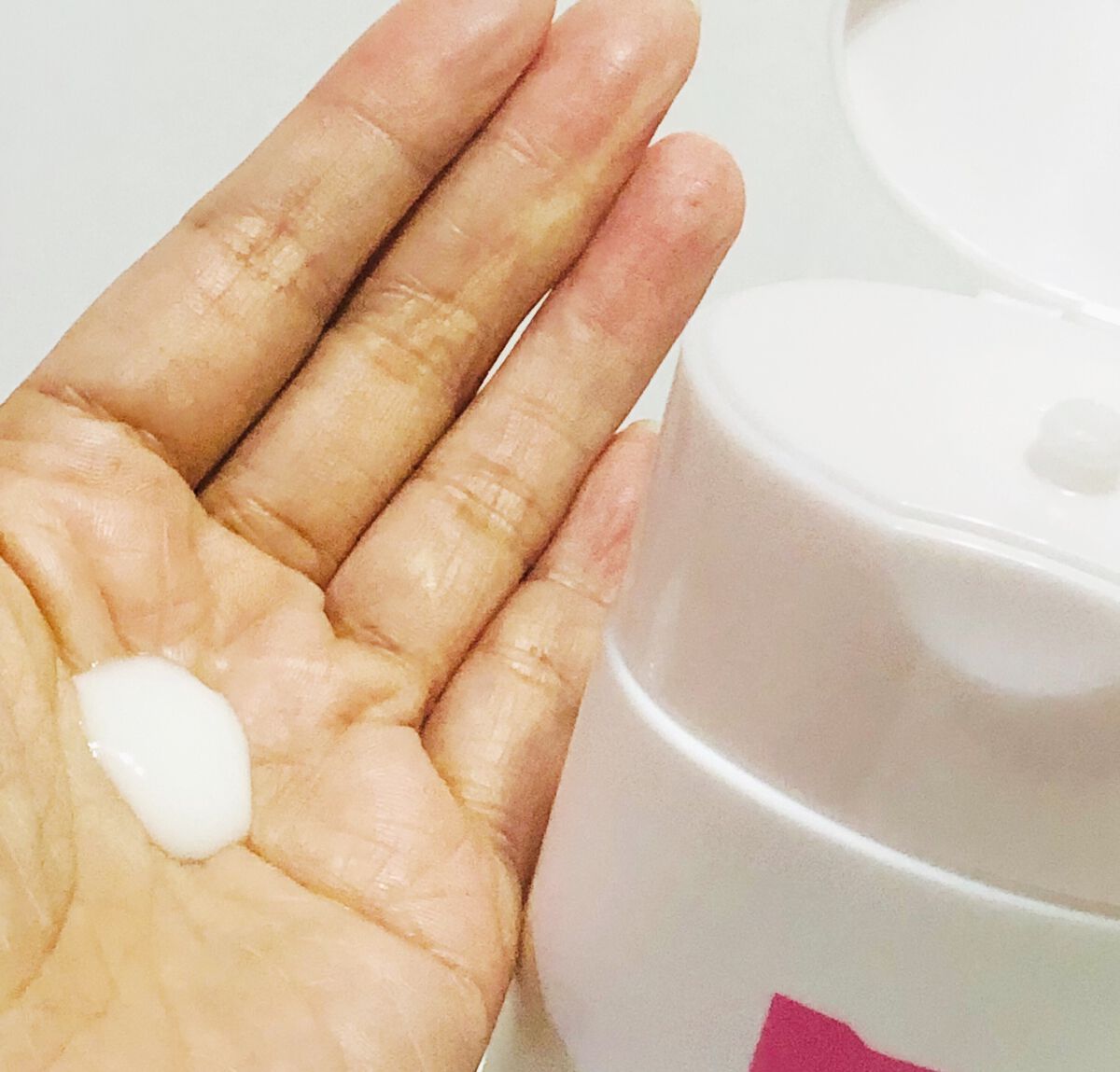 モイスチュア フェイス&ボディローション/カルテHD/ボディローションを使ったクチコミ(2枚目)