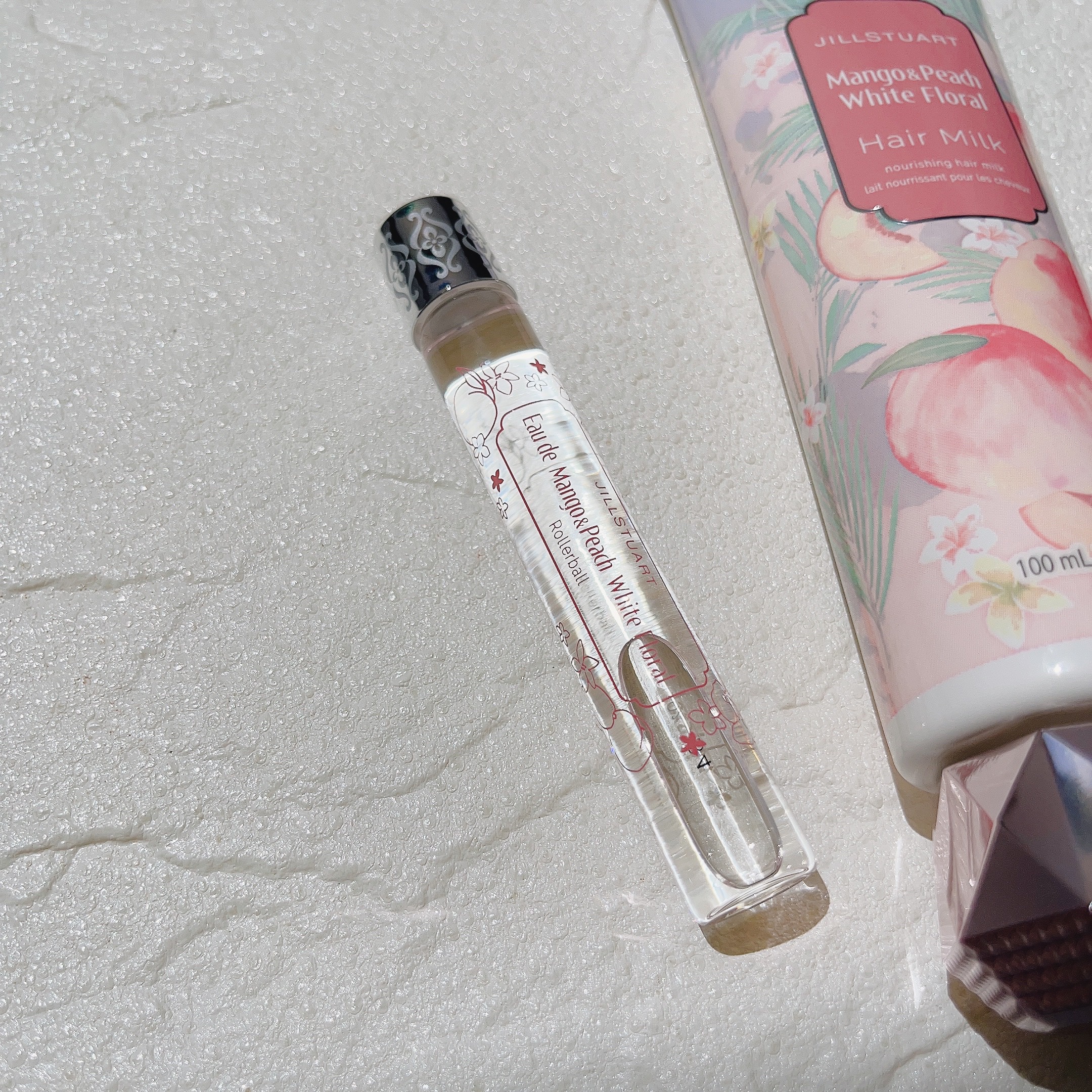 ジルスチュアート オード マンゴー&ピーチ ホワイトフローラル ローラーボール/JILL STUART/香水(レディース)を使ったクチコミ（2枚目）