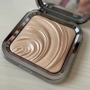 Glow Fusion Powder Highlighter/KIKO/パウダーハイライトを使ったクチコミ（5枚目）