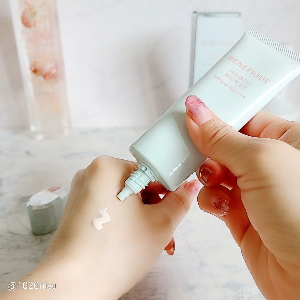 ベネフィーク ホリスティックホワイトUV|BENEFIQUEの口コミ