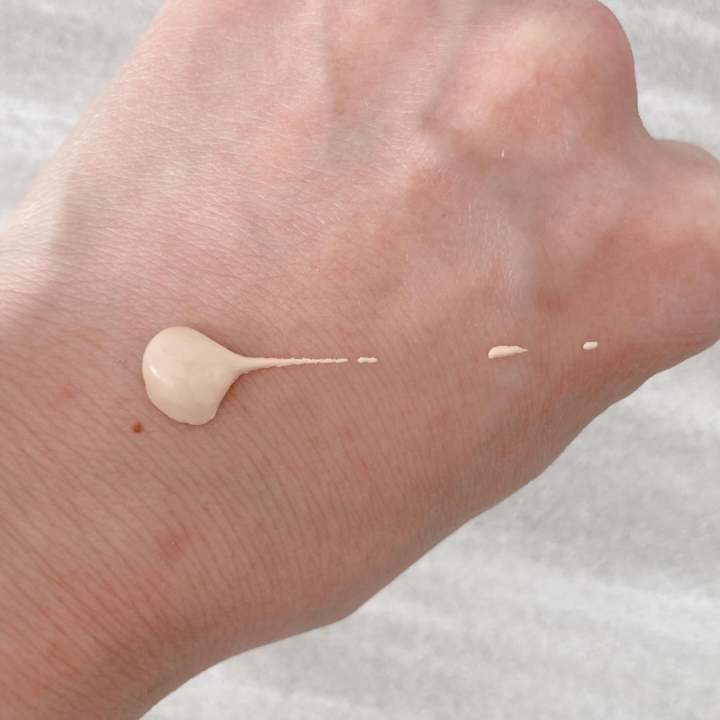 3番 ノーファンデ陶器肌トーンアップクリーム/numbuzin/化粧下地を使ったクチコミ（3枚目）