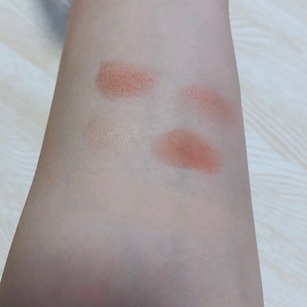 エッセンシャル マルチカラー アイシャドウパレット ウォームクランベリー/BOBBI BROWN/アイシャドウパレットの画像