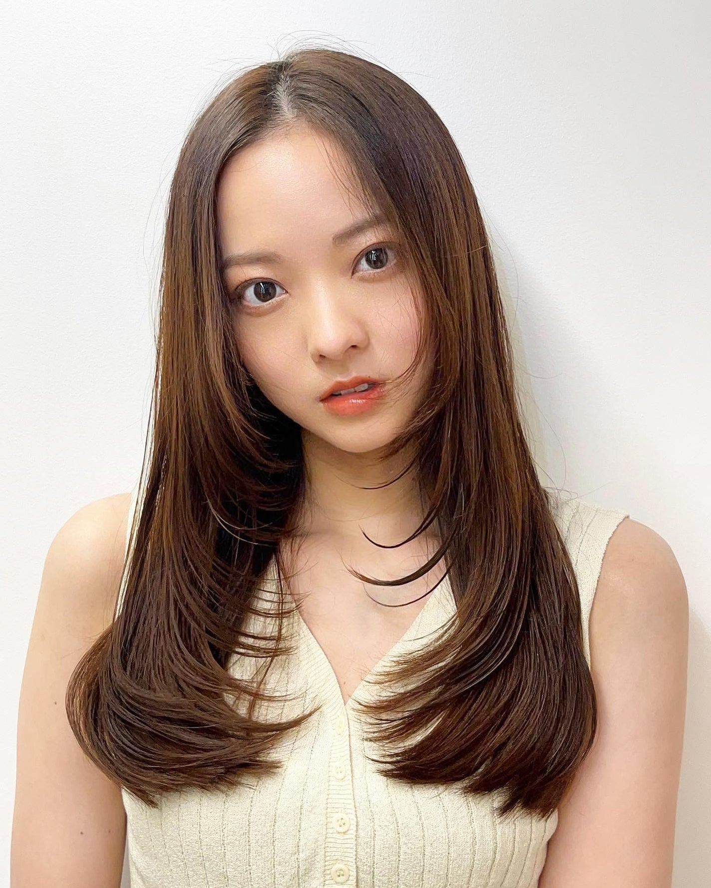 HARUNA on LIPS 「.レイヤーはスタイリングで内巻きにすると、まとまりやすいスタイ..」(3枚目)