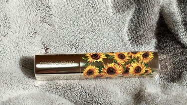 シアーリップス　ハイドレーティング　ティンティッドリップバーム 4 Joyful Sunflowers /DOLCE&GABBANA BEAUTY/リップケア・リップクリームを使ったクチコミ（3枚目）