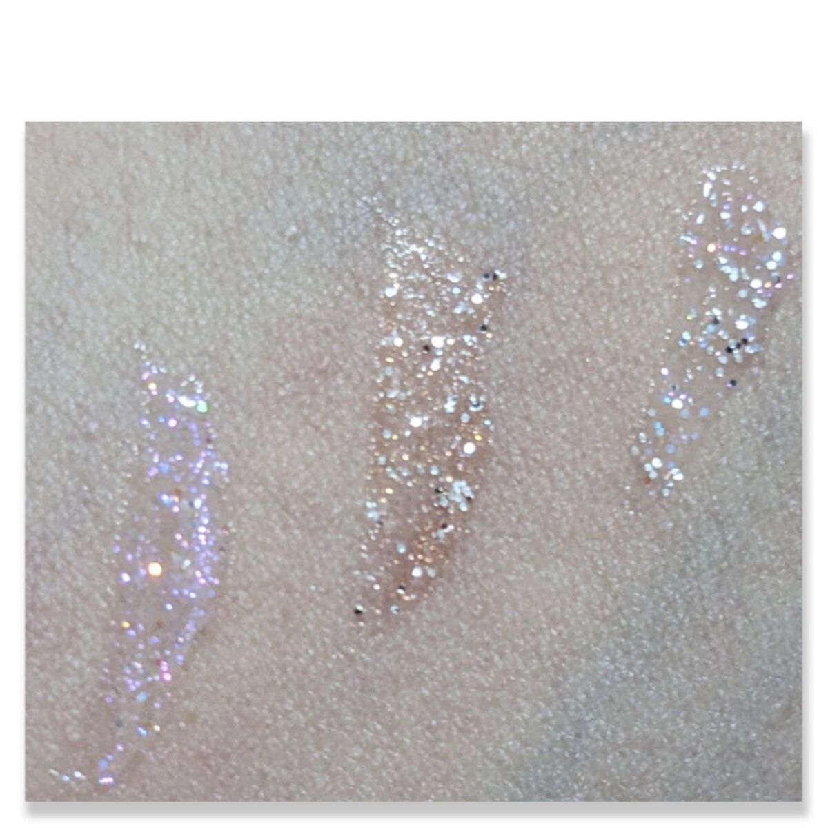 グリッターライナー(MFL リキッドアイシャドウ) シルバーブルー/moitiful/グリッターを使ったクチコミ（3枚目）