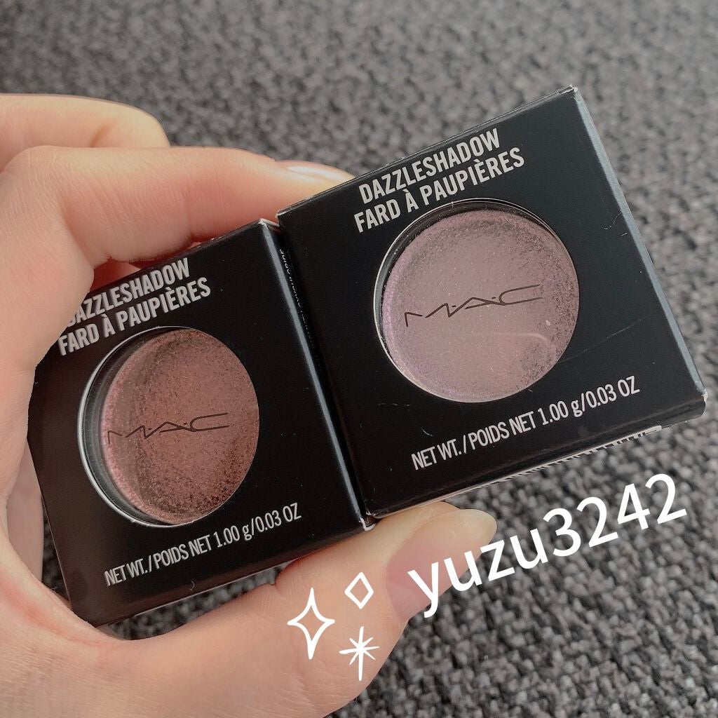 ダズルシャドウ/M・A・C/単色アイシャドウを使ったクチコミ(1枚目)