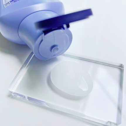 プレミアムボディミルク ホワイトニング【医薬部外品】 /ニベア/ボディミルクを使ったクチコミ(2枚目)