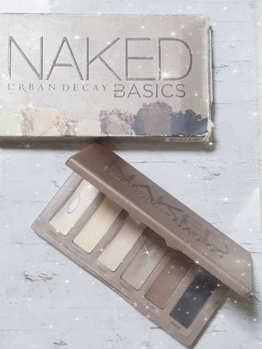 アーバンディケイ NAKED Basicsのクチコミ「💕思い出コスメ💕
Naked Basics
lips始める前に使っていたので
中がキレイじゃな.....」（1枚目）