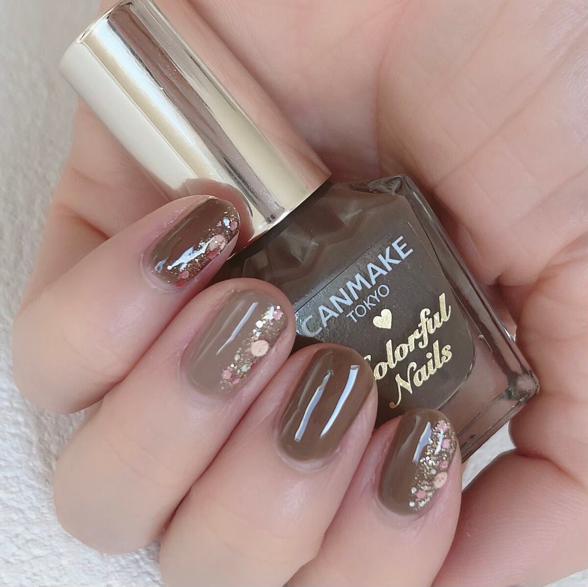 カラフルネイルズ/キャンメイク/マニキュアを使ったクチコミ(3枚目)
