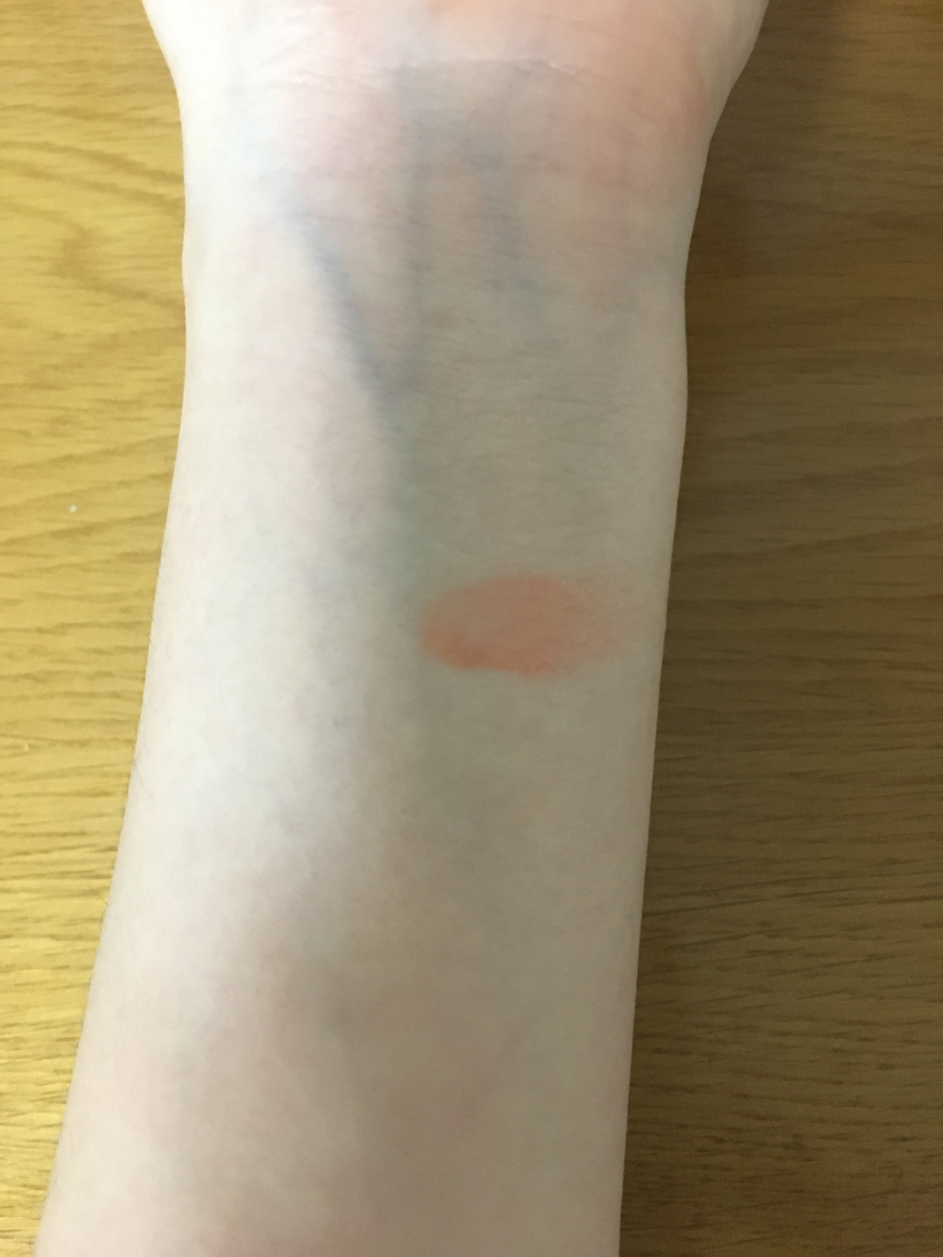 リップスティック UV リミテッド 002/PAUL & JOE BEAUTE/口紅を使ったクチコミ（3枚目）