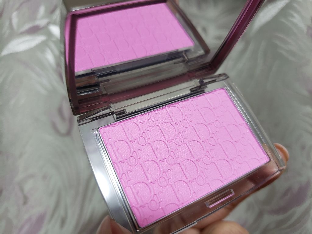 ディオール バックステージ ロージー グロウ＜グロウ バイブス＞/Dior/パウダーチークを使ったクチコミ（3枚目）