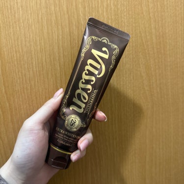 ✨️韓国行ったらコレ買って！！Vussen美白歯磨き粉✨️

Qoo10メガ割で買うのもオススメだけど、韓国のTHE MASK SHOPて買うのが1番安いかも！

フローラルミントってあるけど甘めの味で