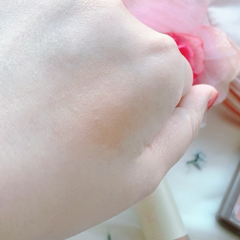 リップ＆チーク アムールベージ/WHOMEE/ジェル・クリームチークを使ったクチコミ（3枚目）