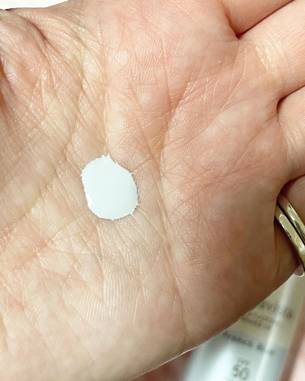 comaki on LIPS 「プリマヴィスタ スキンプロテクトベースのフレンチブルーをお試し..」(3枚目)