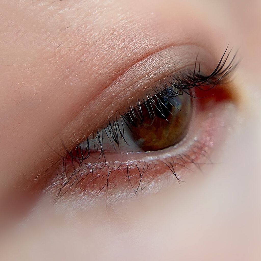 ローズウッドデイドリーム 4アイズ /RMK/アイシャドウパレットを使ったクチコミ(3枚目)