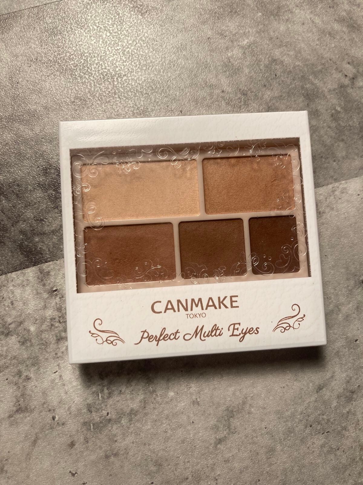 パーフェクトマルチアイズ/キャンメイク/アイシャドウパレットを使ったクチコミ(1枚目)