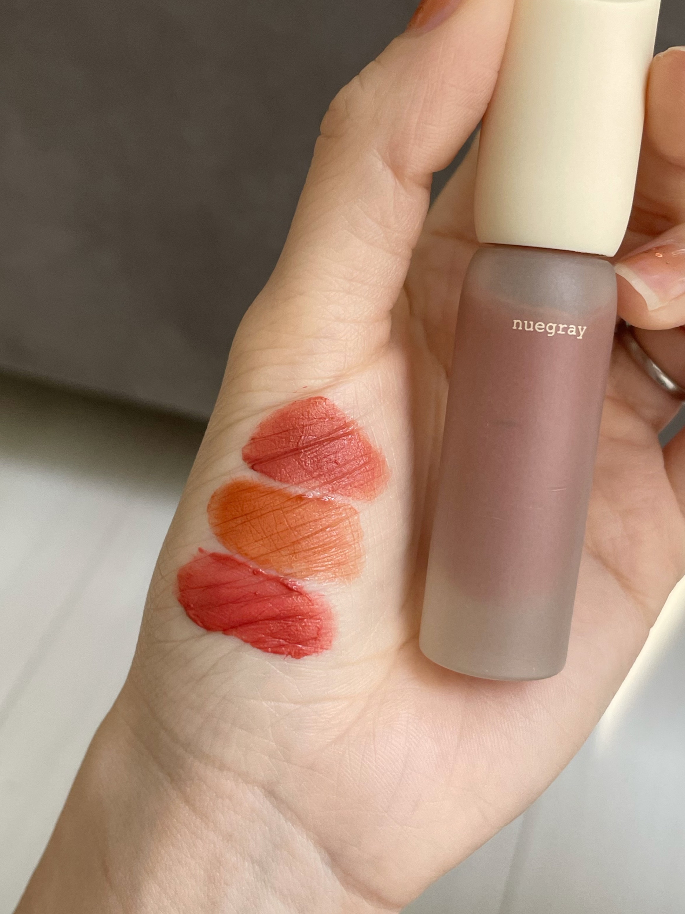 デイリームードマットリキッド #1フェイバリット/nuegray/リップグロスを使ったクチコミ（1枚目）