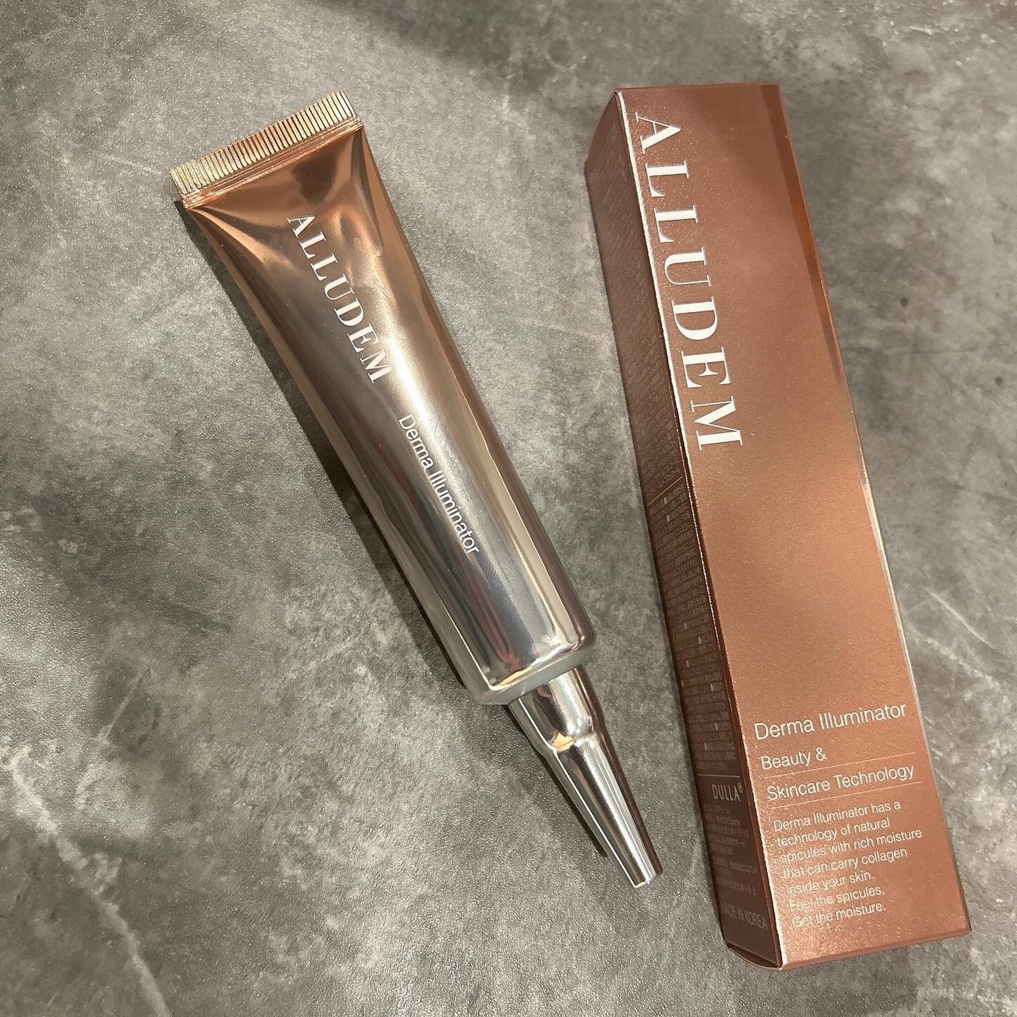 ダーマイルミネーター/ALLUDEM/美容液を使ったクチコミ(1枚目)