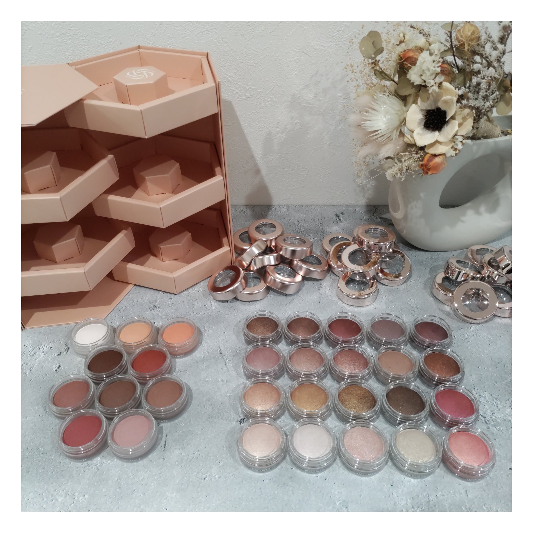 アイグロウジェム スキンシャドウ 26M hot brownie/DECORTÉ/ジェル・クリームアイシャドウを使ったクチコミ（1枚目）