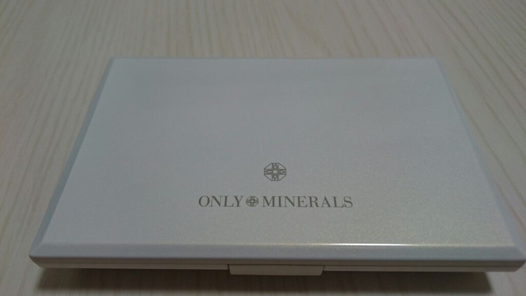 ミネラルモイストファンデーション/ONLY MINERALS/パウダーファンデーションを使ったクチコミ（2枚目）
