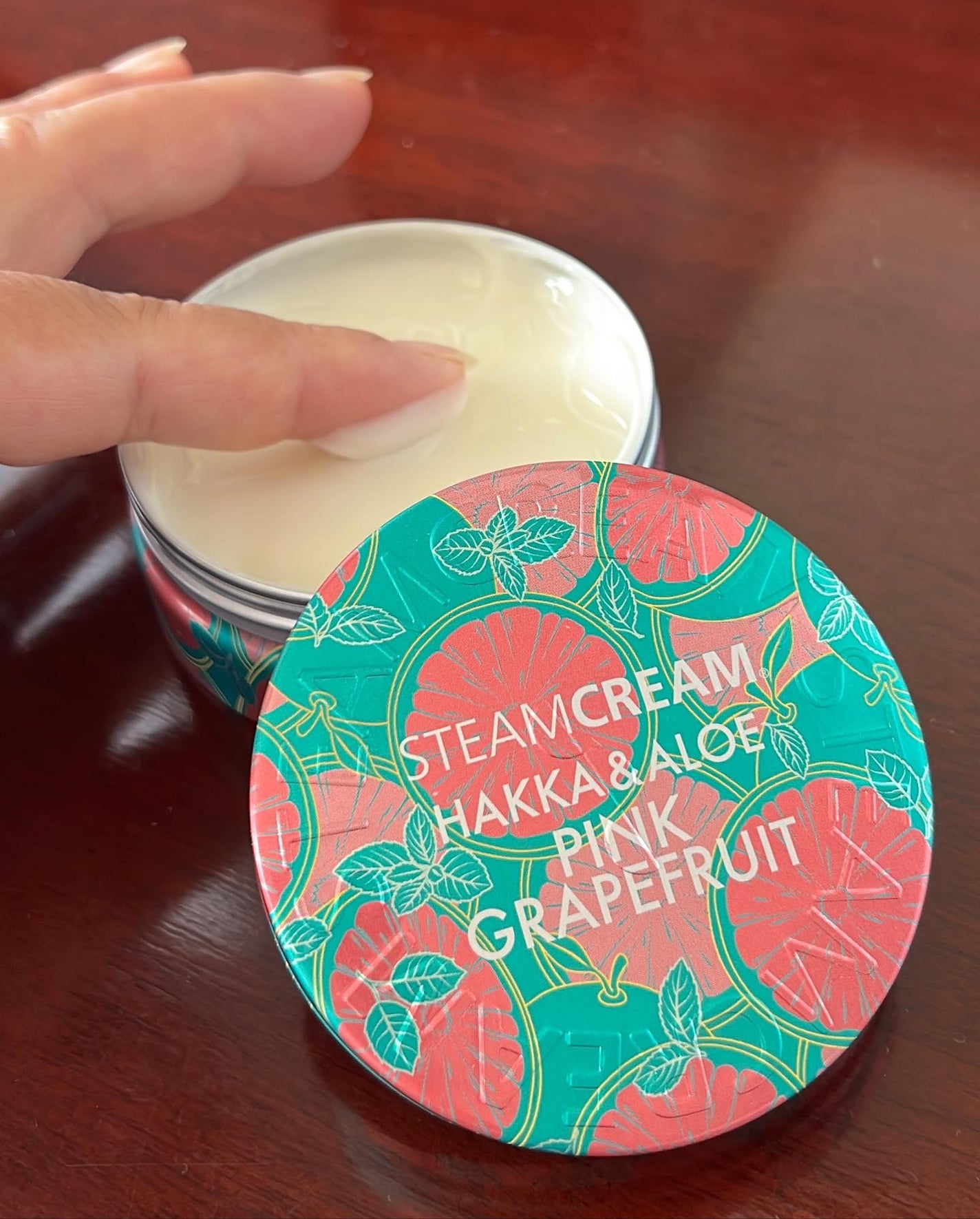 スチームクリーム ハッカ&アロエ ピンクグレープフルーツ/STEAMCREAM/フェイスクリームを使ったクチコミ(2枚目)