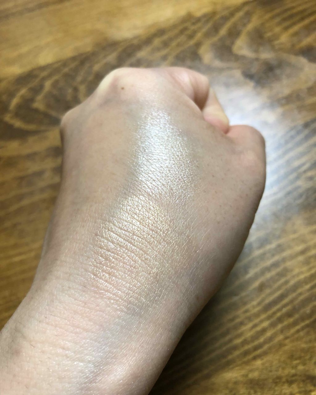 グロウヴェールハイライター/キャンメイク/クリームハイライトを使ったクチコミ（3枚目）