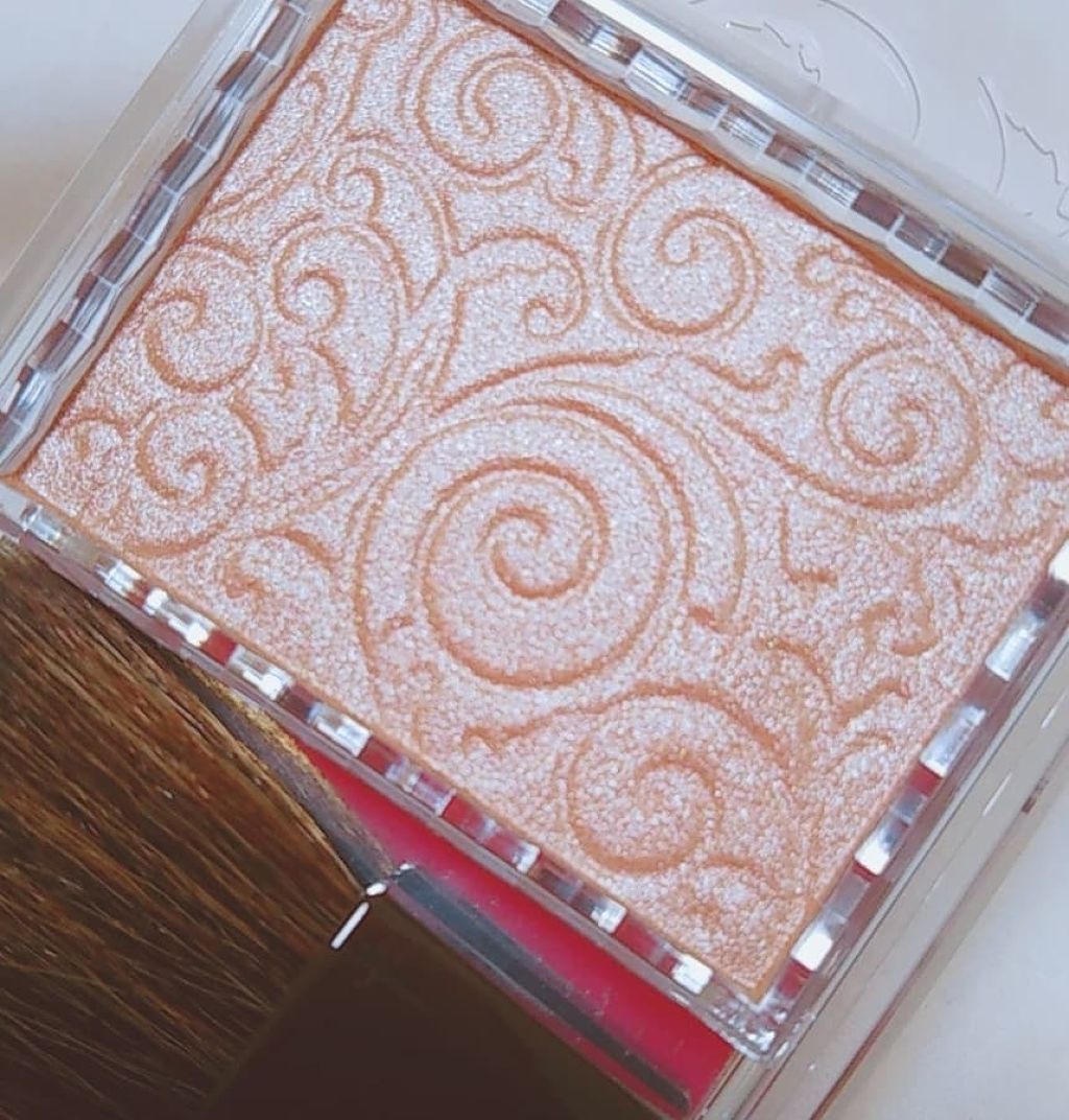 パールグロウハイライト/CEZANNE/パウダーハイライトを使ったクチコミ（2枚目）