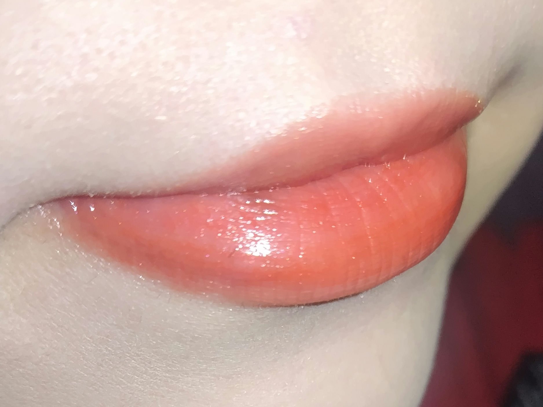 ラスターガラス リップスティック ローカル セレブ（牡羊座）限定パッケージ/M・A・C/口紅を使ったクチコミ（3枚目）