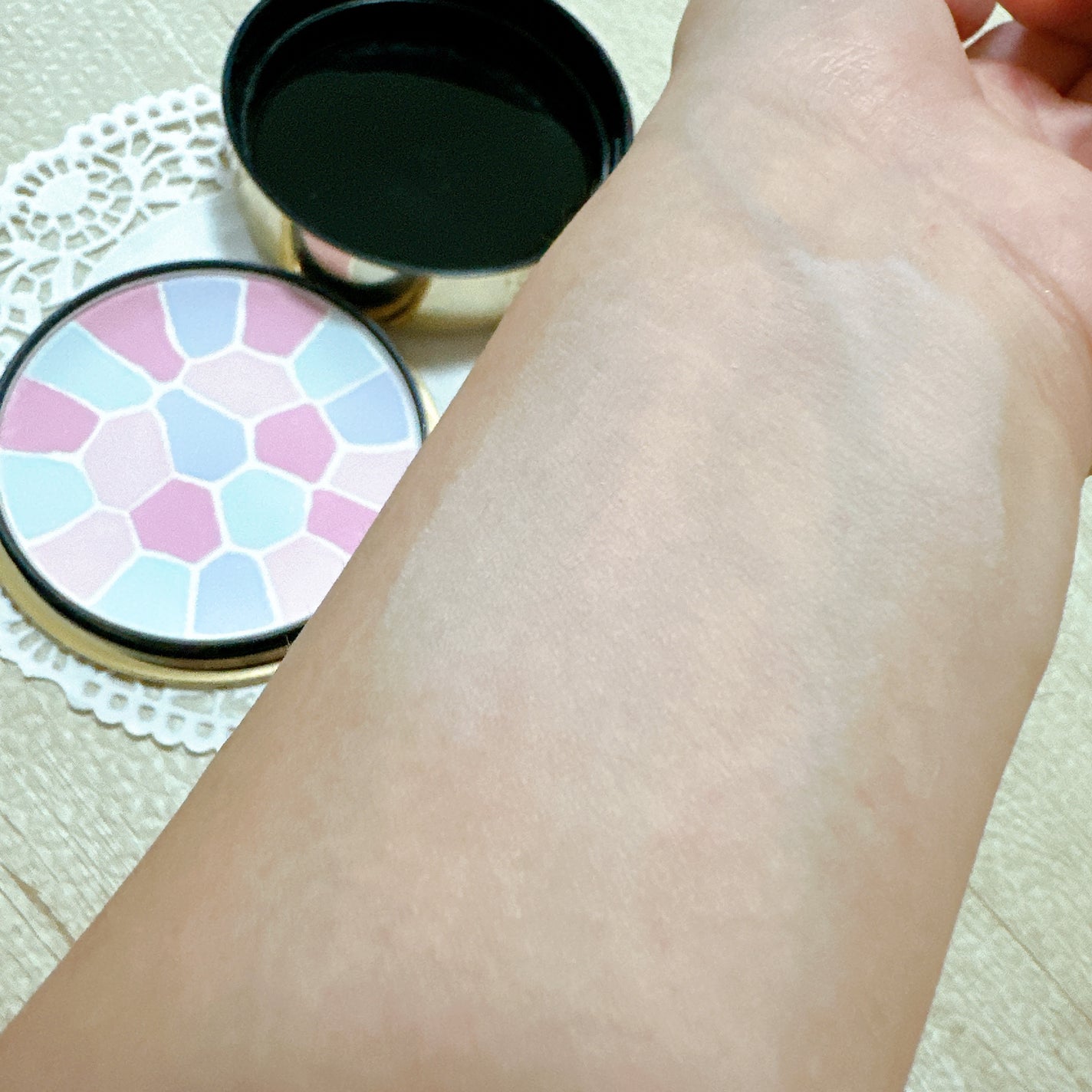 エレガンス ラ プードル オートニュアンス リクスィーズ/Elégance/プレストパウダーを使ったクチコミ(4枚目)