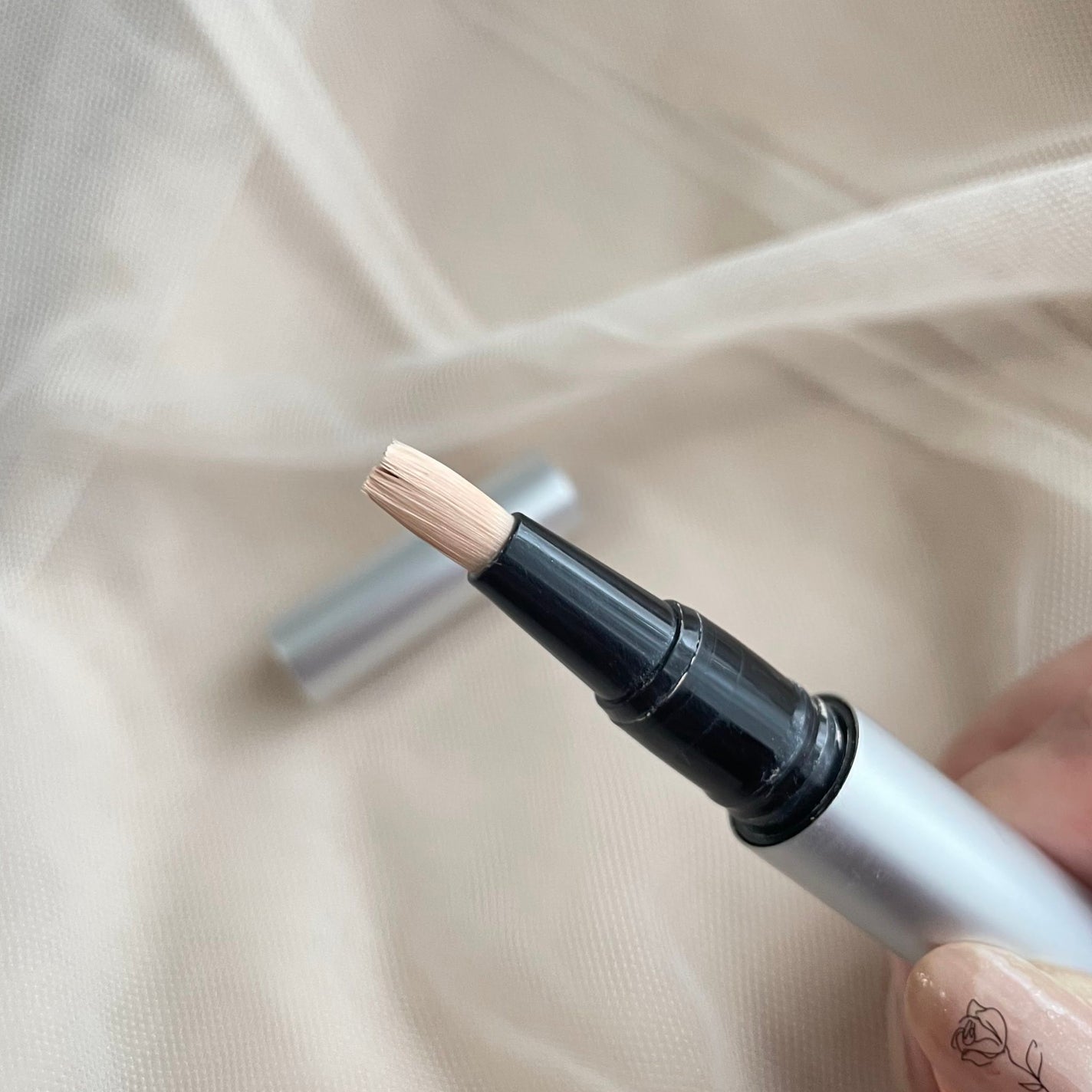 ルミナス ペンブラッシュコンシーラー/RMK/リキッドコンシーラーを使ったクチコミ(3枚目)