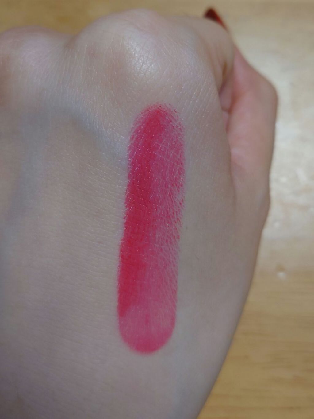 AUBE なめらか質感ひと塗りルージュのクチコミ「AUBEのTWICEのコラボのなめらか質感 ひと塗りルージュをネット購入したのでレビューします.....」（3枚目）