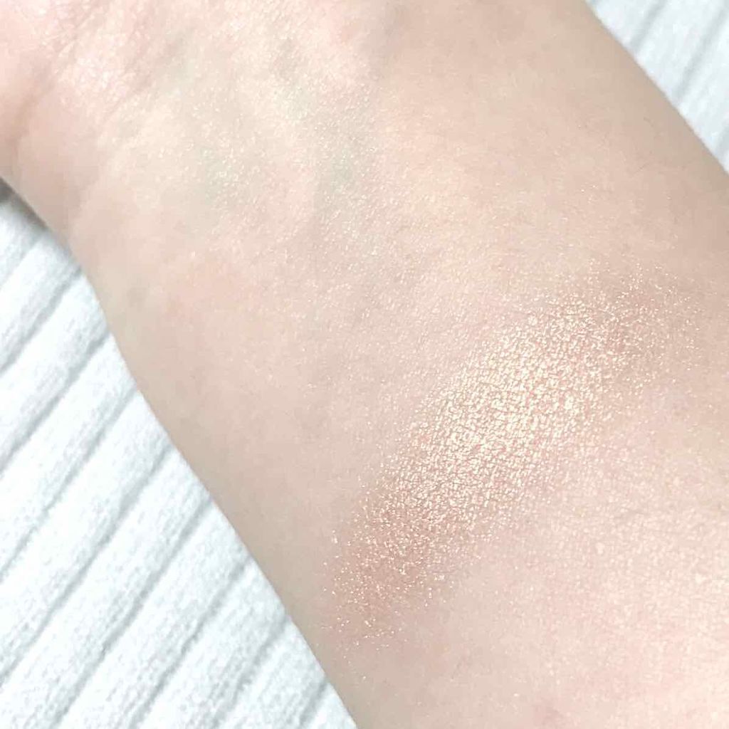 シャドーカスタマイズ/MAJOLICA MAJORCA/単色アイシャドウを使ったクチコミ(2枚目)