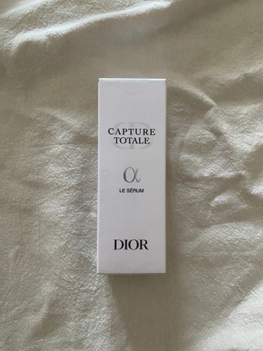 Diorカプチュール トータル ル セラム💐
年齢肌が気になるので追加してリピしてる美容液！
夜のスキンケアのスタメンです✨
使用したら翌日の肌にハリが出るアラサーの味方！なアイテムです🌹

#Dior