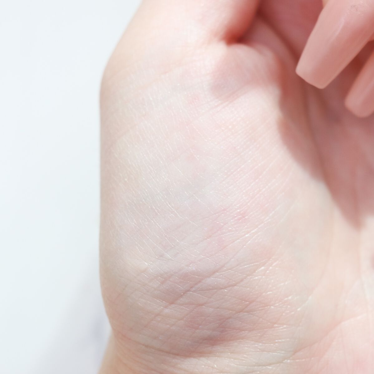 ライトリフレクティング プリズマティックパウダー/NARS/プレストパウダーを使ったクチコミ（2枚目）