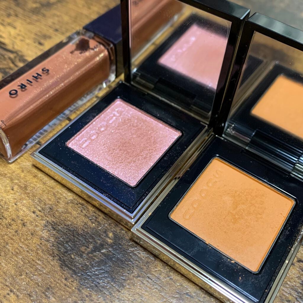 トーン タッチ アイズ/SUQQU/単色アイシャドウを使ったクチコミ(2枚目)