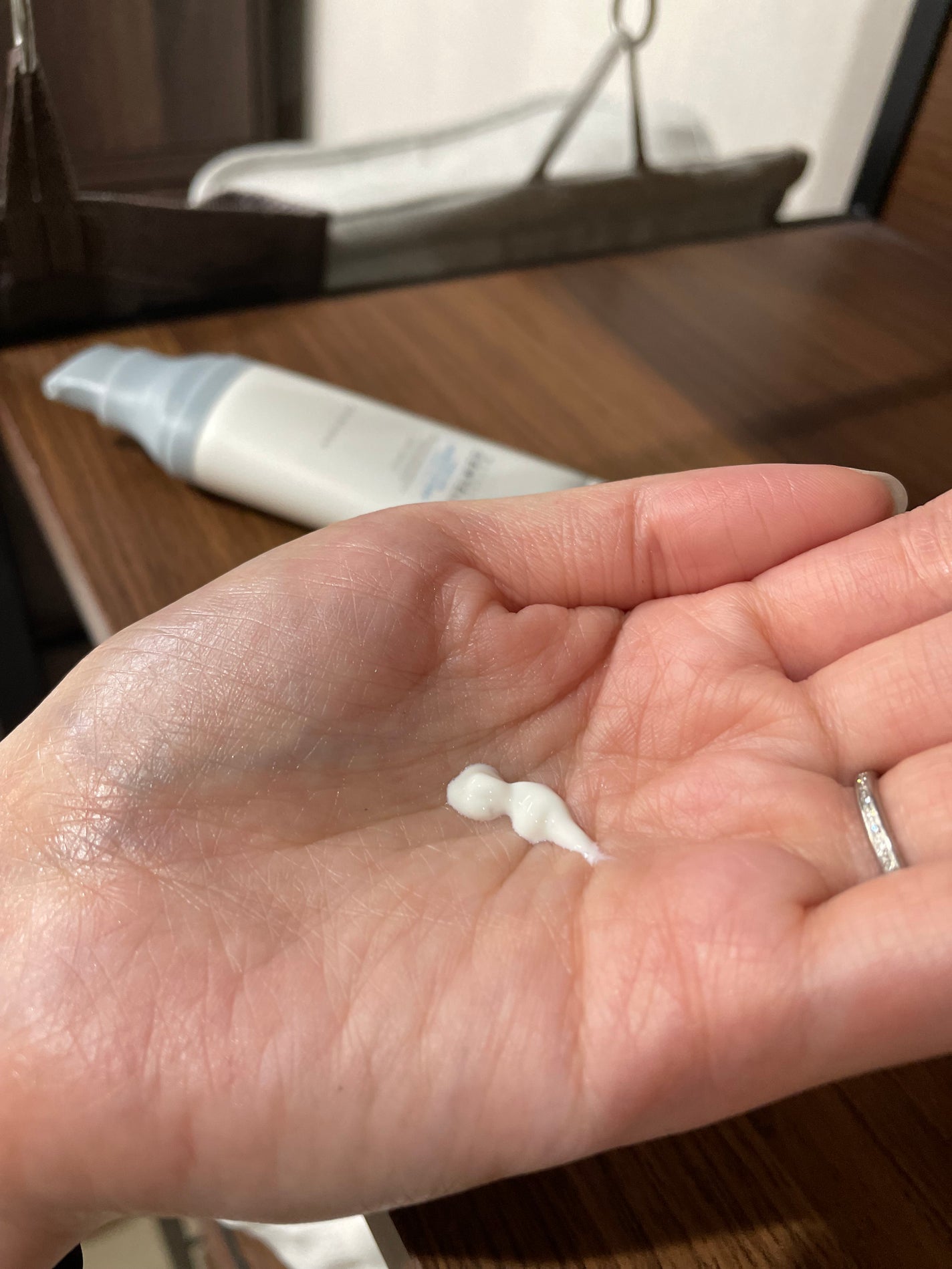 ヒアルーシカ ウォーターフィット サンセラム/SKIN1004/日焼け止めローションを使ったクチコミ(2枚目)